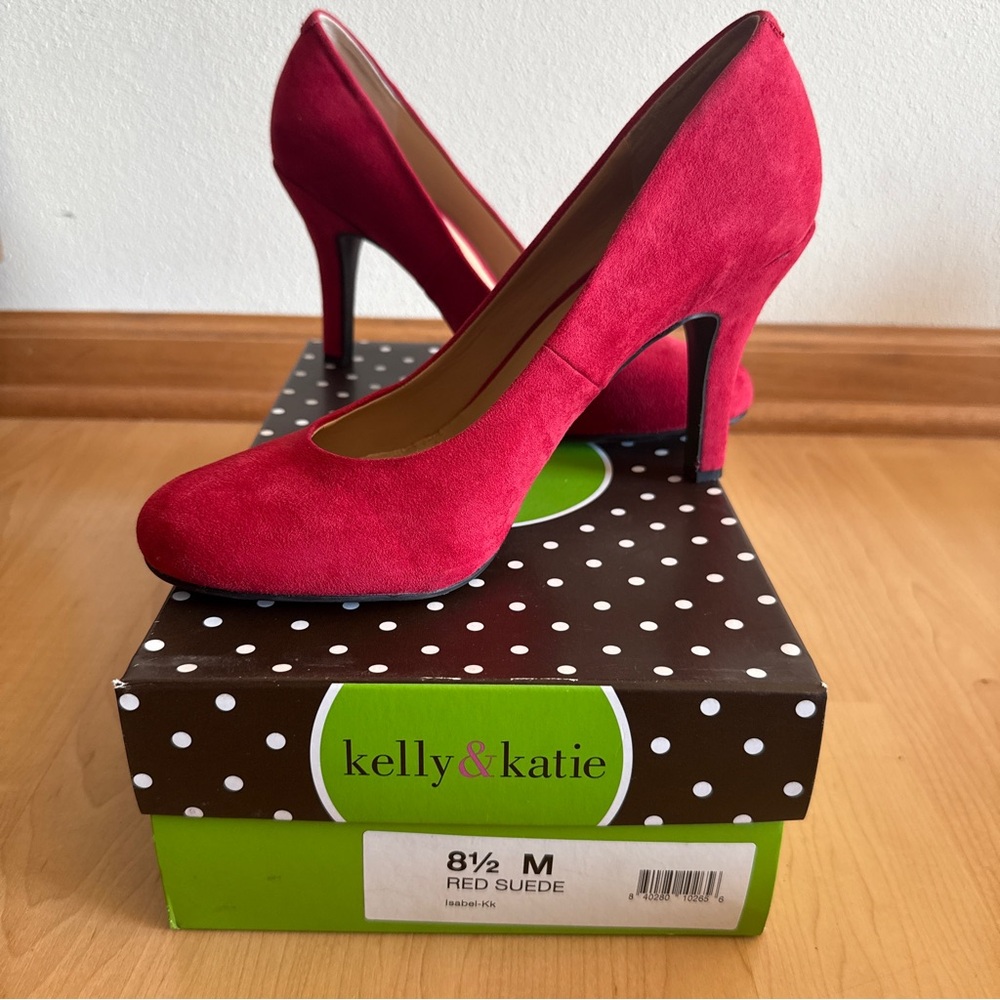 Kelly & Katie Isabel Women’s Red Faux Suede Round-Toe Pumps Heels, Size 8.5